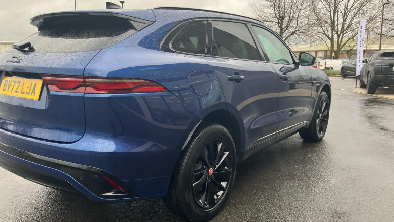 Jaguar F-Pace 2.0 D200 R-Dynamic Black 5dr Auto AWD Diesel Estate